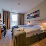 Osada Zborow Camp & Bed