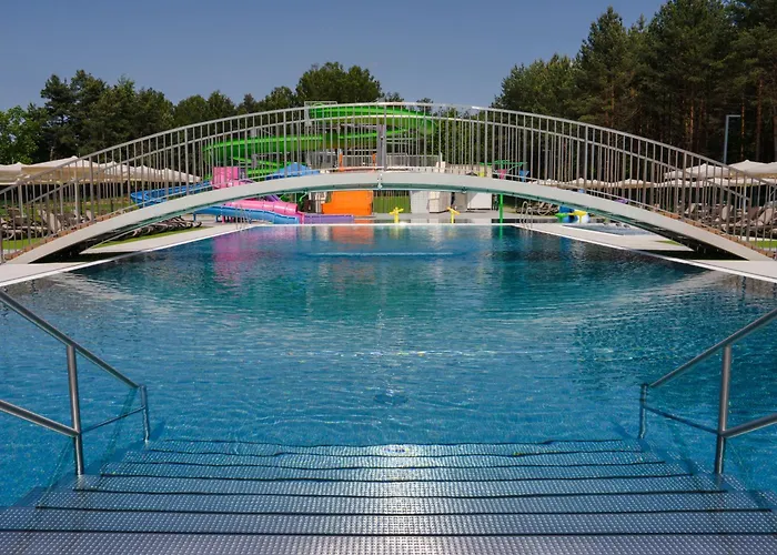 Osada Zborow Camp & Bed Rezort